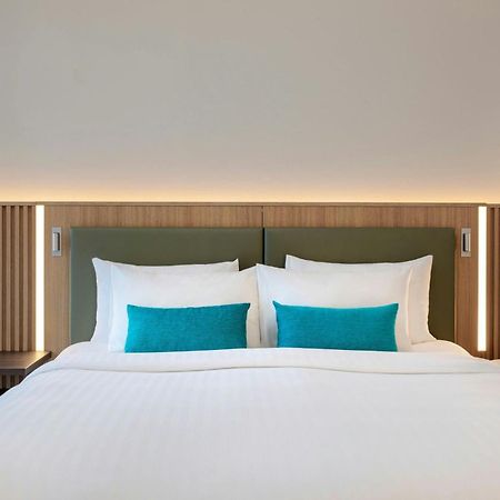 Отель Courtyard By Marriott Biel Bienne Экстерьер фото